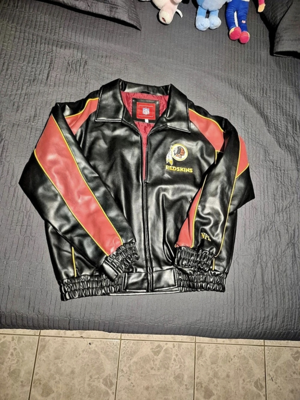 NFL Washington Redskins jacket Varsity Jacket Black & Red Size XL Like New